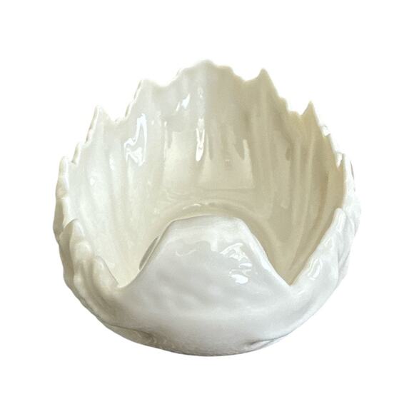 Lenox Vintage Acanthus Leaf Cream Porcelain Small 6” Bowl - Picture 4 of 10